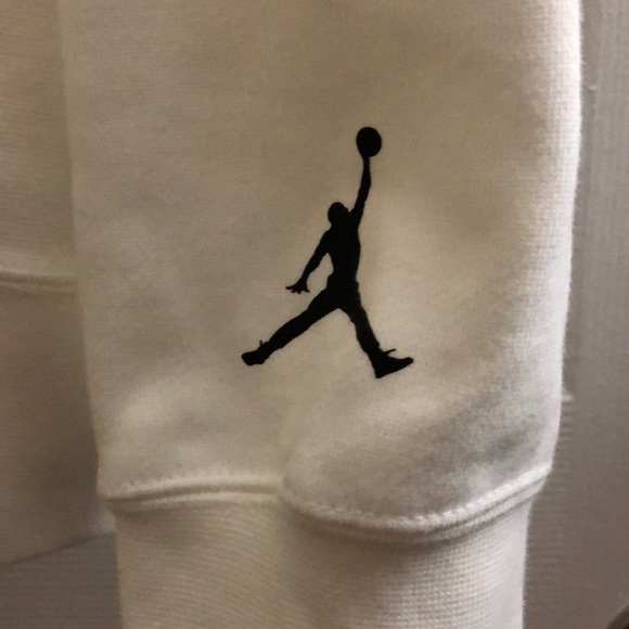 NWT Nike Air Jordan Hoodie in White w/ Jumpman - Picture 2 of 13